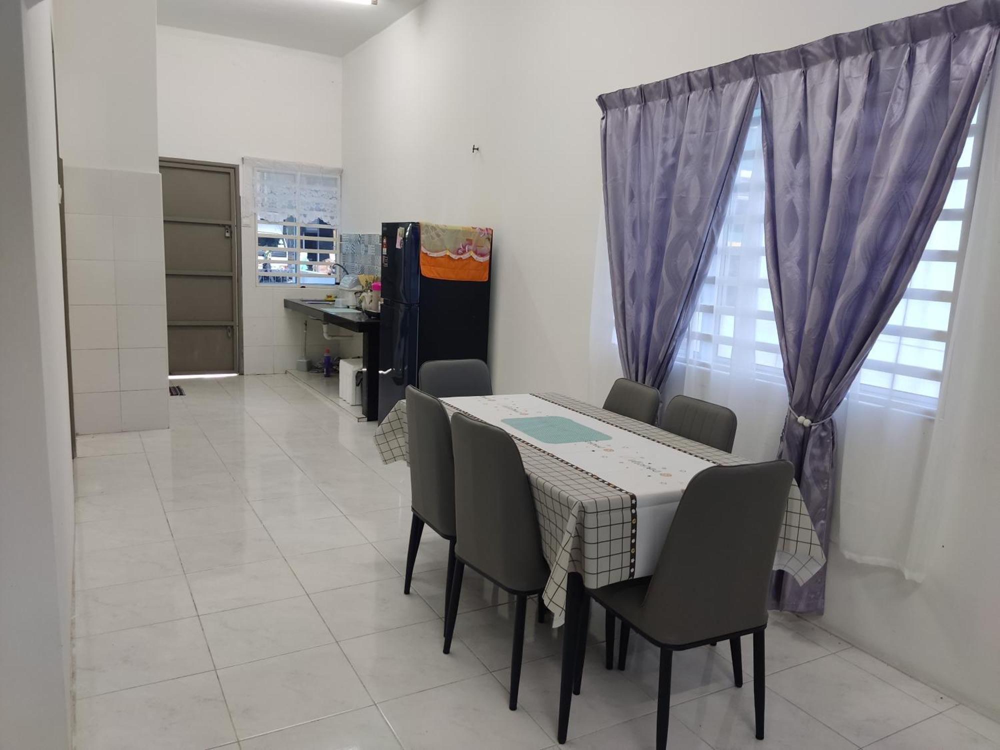 2Storey Asraf'S Homestay Seri Iskandar Exterior foto